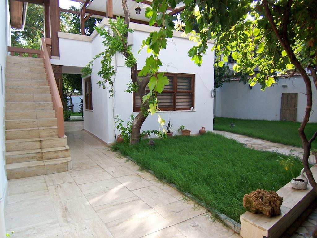 Kaleici Ozkavak Hotel อันตัลยา ภายนอก รูปภาพ