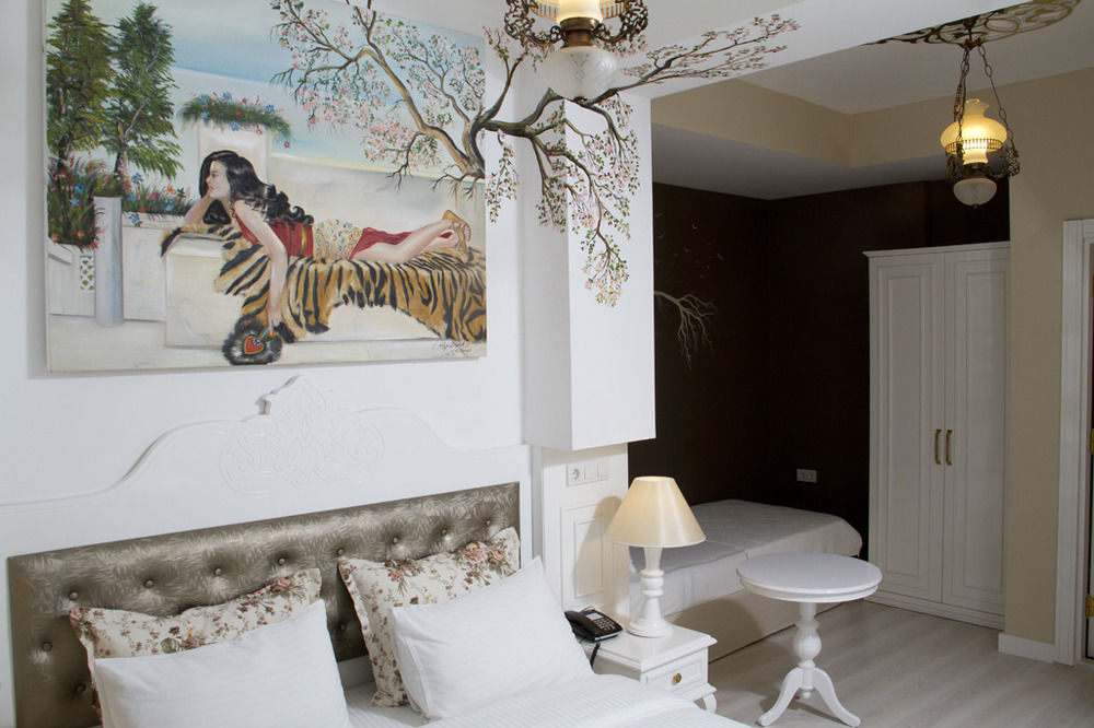 Kaleici Ozkavak Hotel อันตัลยา ภายนอก รูปภาพ