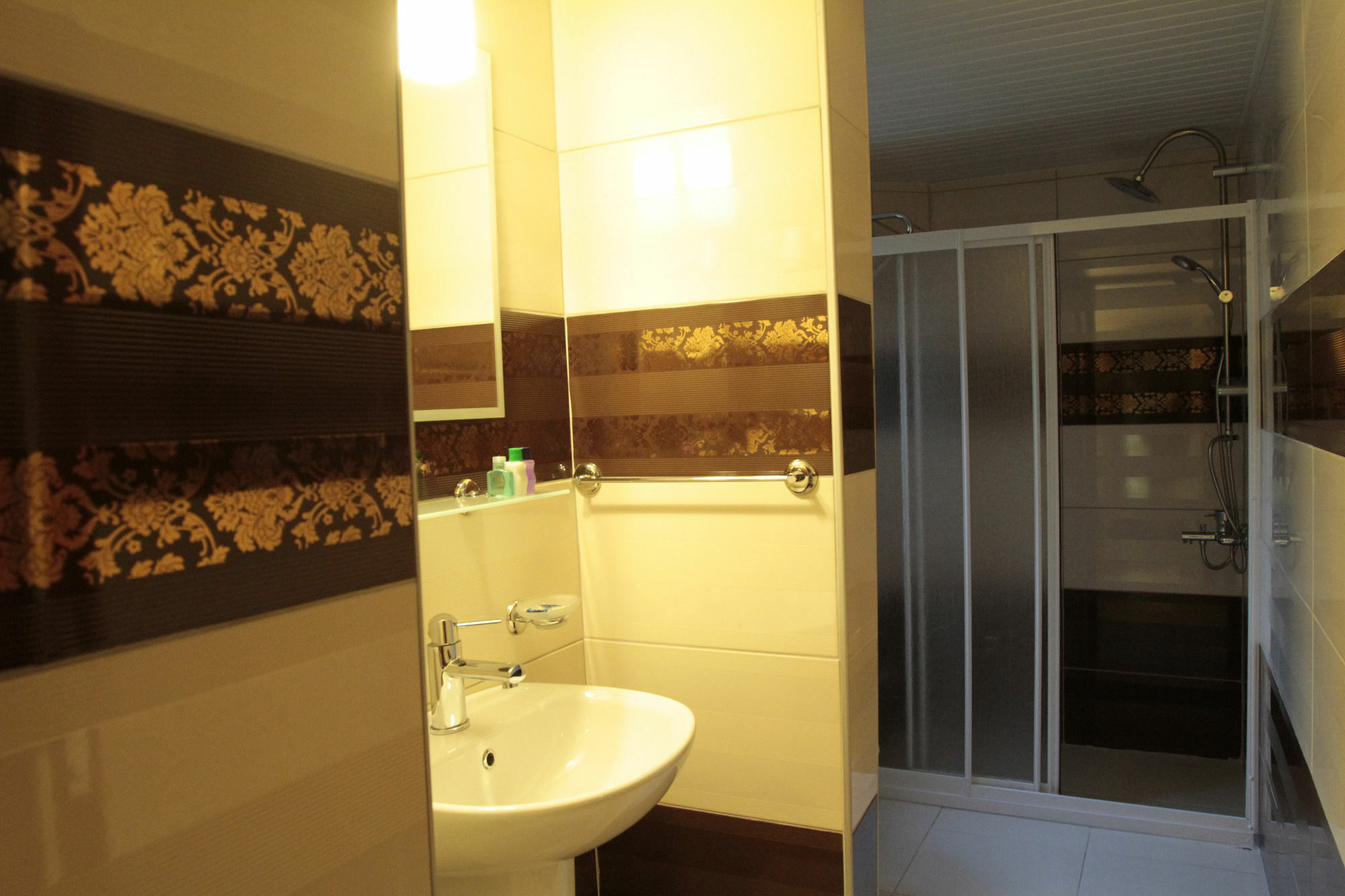 Kaleici Ozkavak Hotel อันตัลยา ภายนอก รูปภาพ